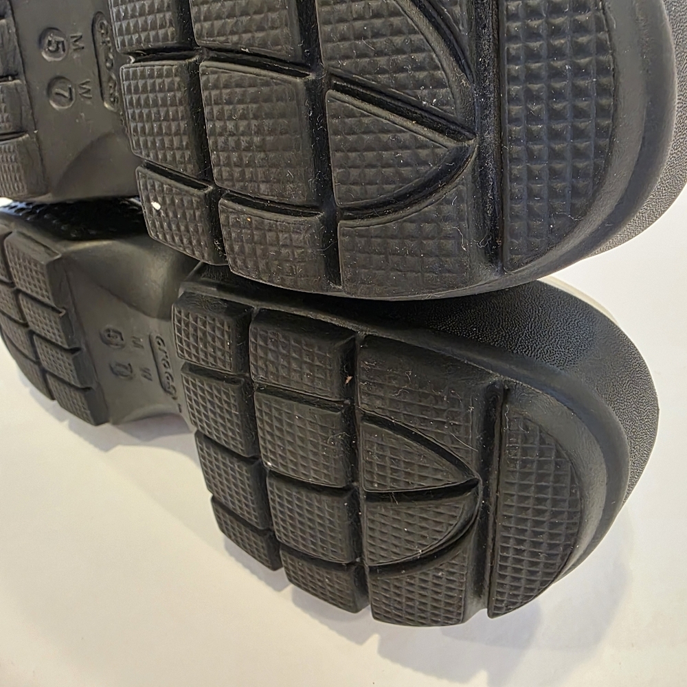 Crocs Stomp Loafers in the 'Linen Black' Women's Size 7 (Mens 5) Penny Loafer - Picture 16 of 17